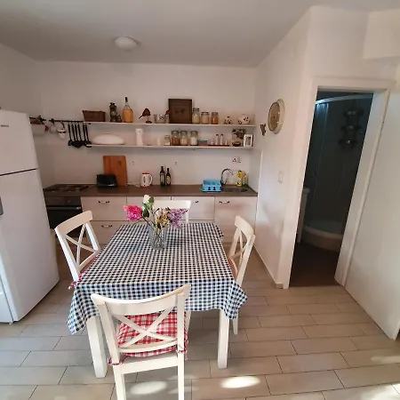 Apartment Sergej In Pag Town Center Varos
