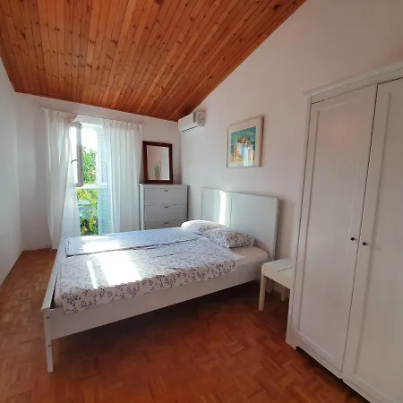 Apartment Sergej In Pag Town Center Varos Pag Town